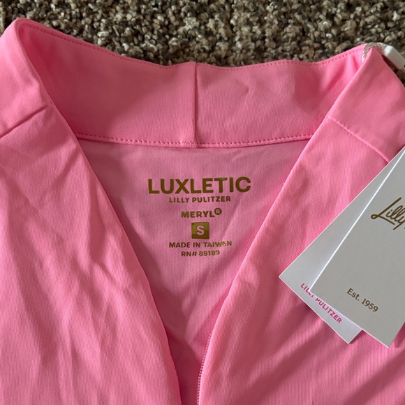 NWT! Lilly Pulitzer Sania Half Zip UPF 50+! - Picture 2 of 8